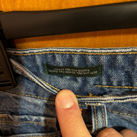 Wild Fable Highest Rise Mom Jean Shorts 'Happy' Womens 2/26R - Picture 9 of 16